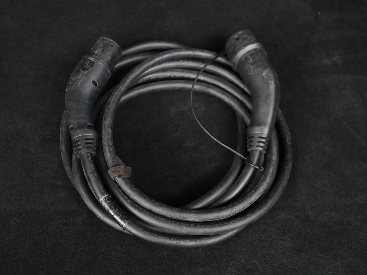 Audi Q4 e-tron 35 Launch edition 55 kWh | Warmtepomp | Stoelverwarming | Carplay | Full LED | 19'' | Navigatie | Parkeerhulp | DAB | Climate control | Cruise control | Bluetooth