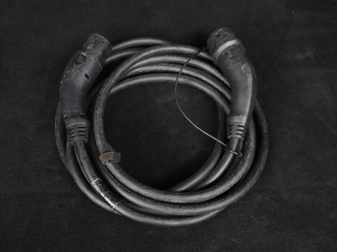 Audi Q4 e-tron 35 Launch edition 55 kWh | Warmtepomp | Stoelverwarming | Carplay | Full LED | 19'' | Navigatie | Parkeerhulp | DAB | Climate control | Cruise control | Bluetooth