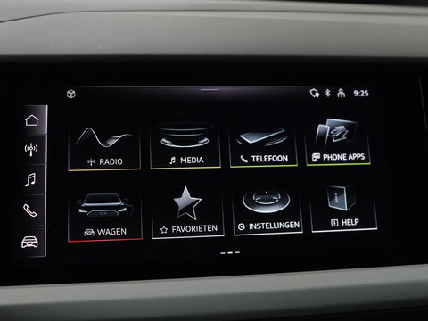 Audi Q4 e-tron 35 Launch edition 55 kWh | Warmtepomp | Stoelverwarming | Carplay | Full LED | 19'' | Navigatie | Parkeerhulp | DAB | Climate control | Cruise control | Bluetooth