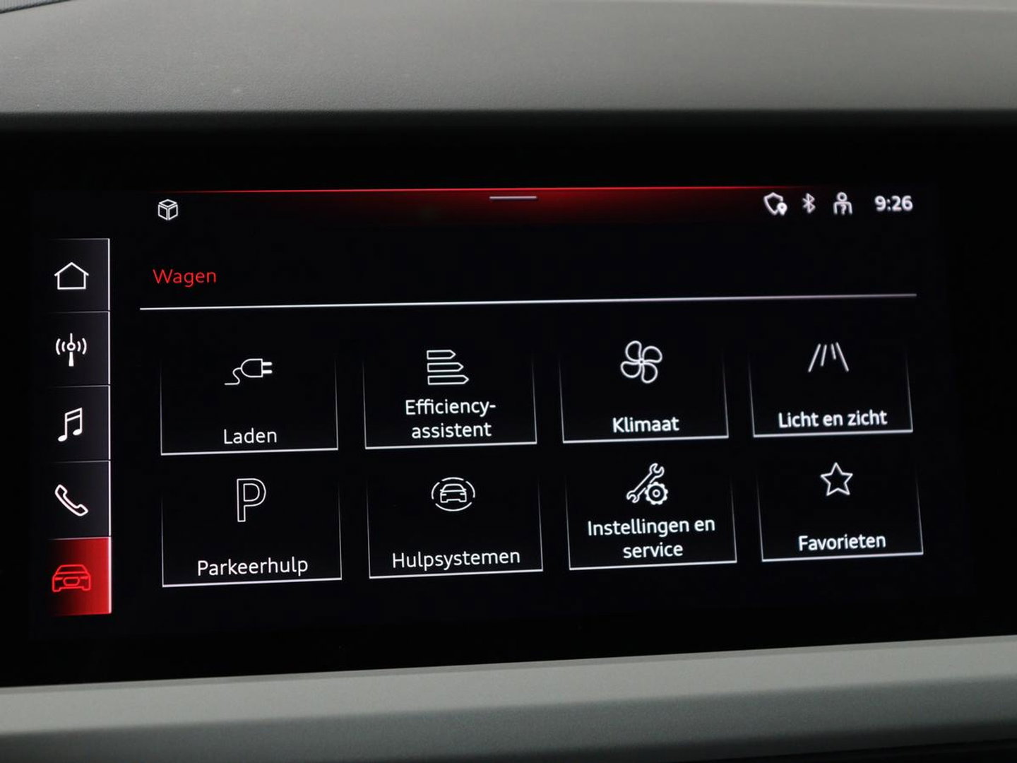 Audi Q4 e-tron 35 Launch edition 55 kWh | Warmtepomp | Stoelverwarming | Carplay | Full LED | 19'' | Navigatie | Parkeerhulp | DAB | Climate control | Cruise control | Bluetooth