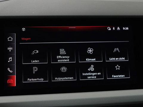 Audi Q4 e-tron 35 Launch edition 55 kWh | Warmtepomp | Stoelverwarming | Carplay | Full LED | 19'' | Navigatie | Parkeerhulp | DAB | Climate control | Cruise control | Bluetooth