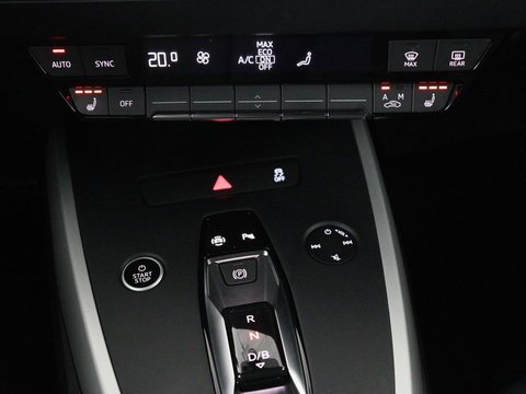 Audi Q4 e-tron 35 Launch edition 55 kWh | Warmtepomp | Stoelverwarming | Carplay | Full LED | 19'' | Navigatie | Parkeerhulp | DAB | Climate control | Cruise control | Bluetooth