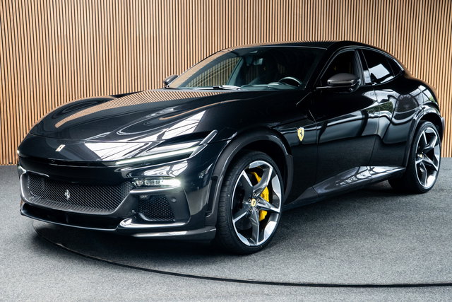 Ferrari Purosangue - 6.5 V12 Carbon exterieur/interieur - Panorama - Massage - Full