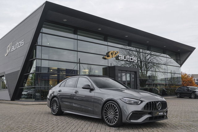 Mercedes-Benz C-Klasse - C300 AMG 258pk Panoramadak Burmester 3d Digital light Distronic+ Stuurassistent 360 camera 19" LMV