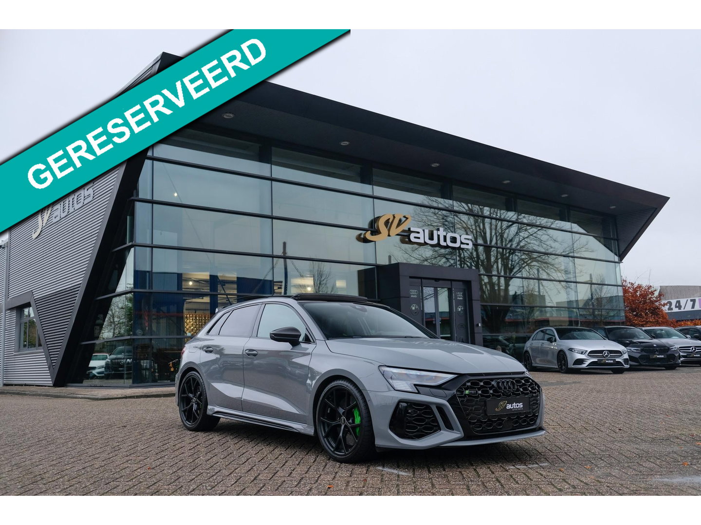 Audi RS3 Sportback 2.5 TFSI 400PK Quattro Hulk Panoramadak *BTW* Keramisch VOL! Massage B&O audio RS Dynamic