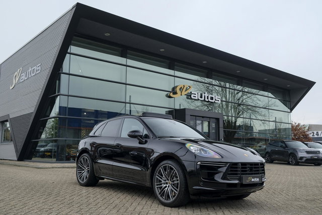 Porsche Macan - 2.9 Turbo 441pk Panoramadak Luchtvering Adaptive cruise PDLS plus 18-weg stoelen