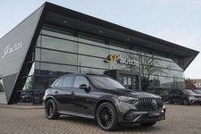 Mercedes-Benz GLC - GLC400e 381pk AMG Panoramadak *BTW* Luchtvering 4-wielbesturing Burmester3d Stoelkoeling Night pakket 20" LMV BOMVOL!!!