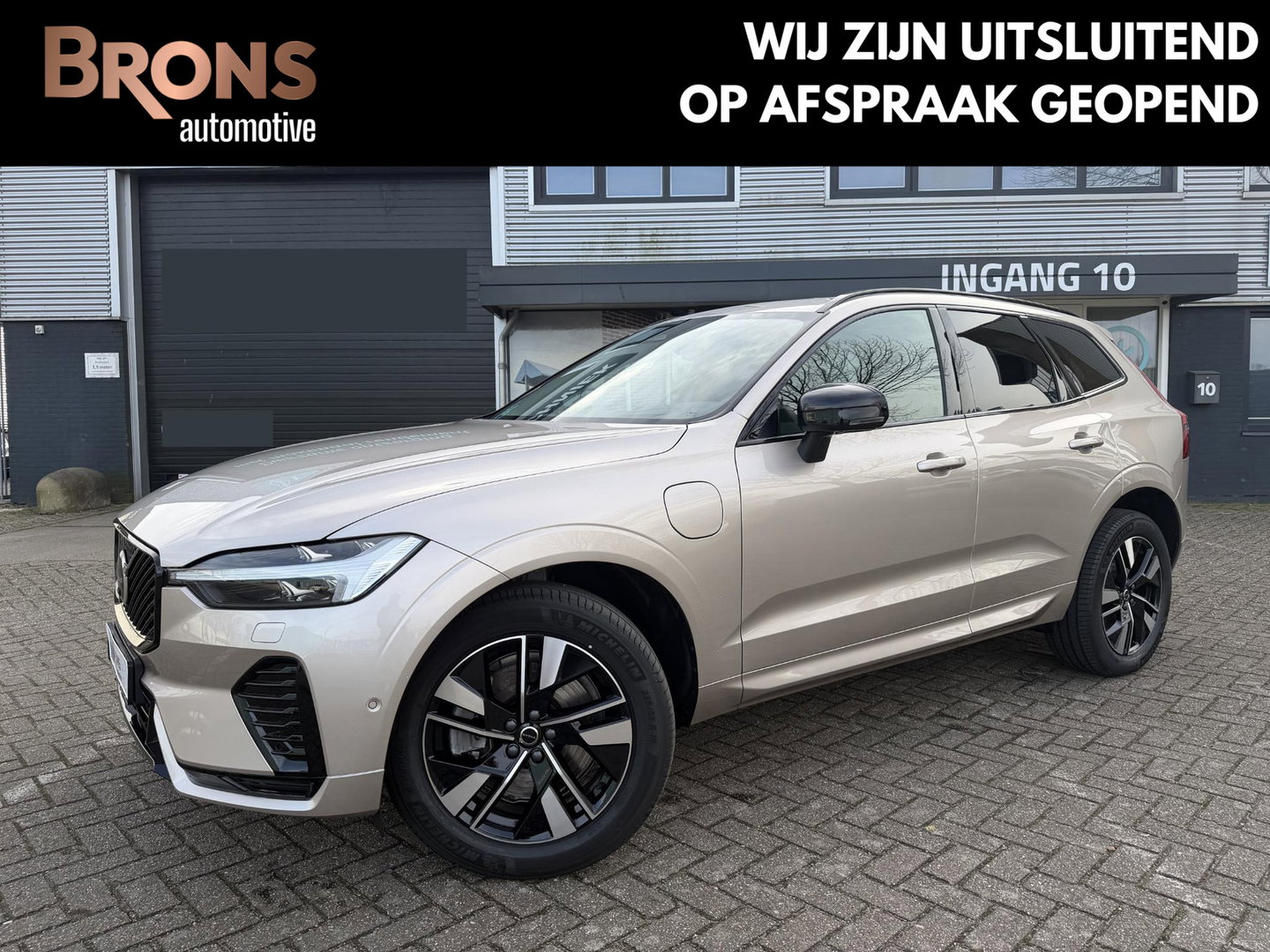 Volvo XC60 2.0 T8 Plug-in hybrid AWD Plus Dark Facelift model l Trekhaak l 360 l 455PK