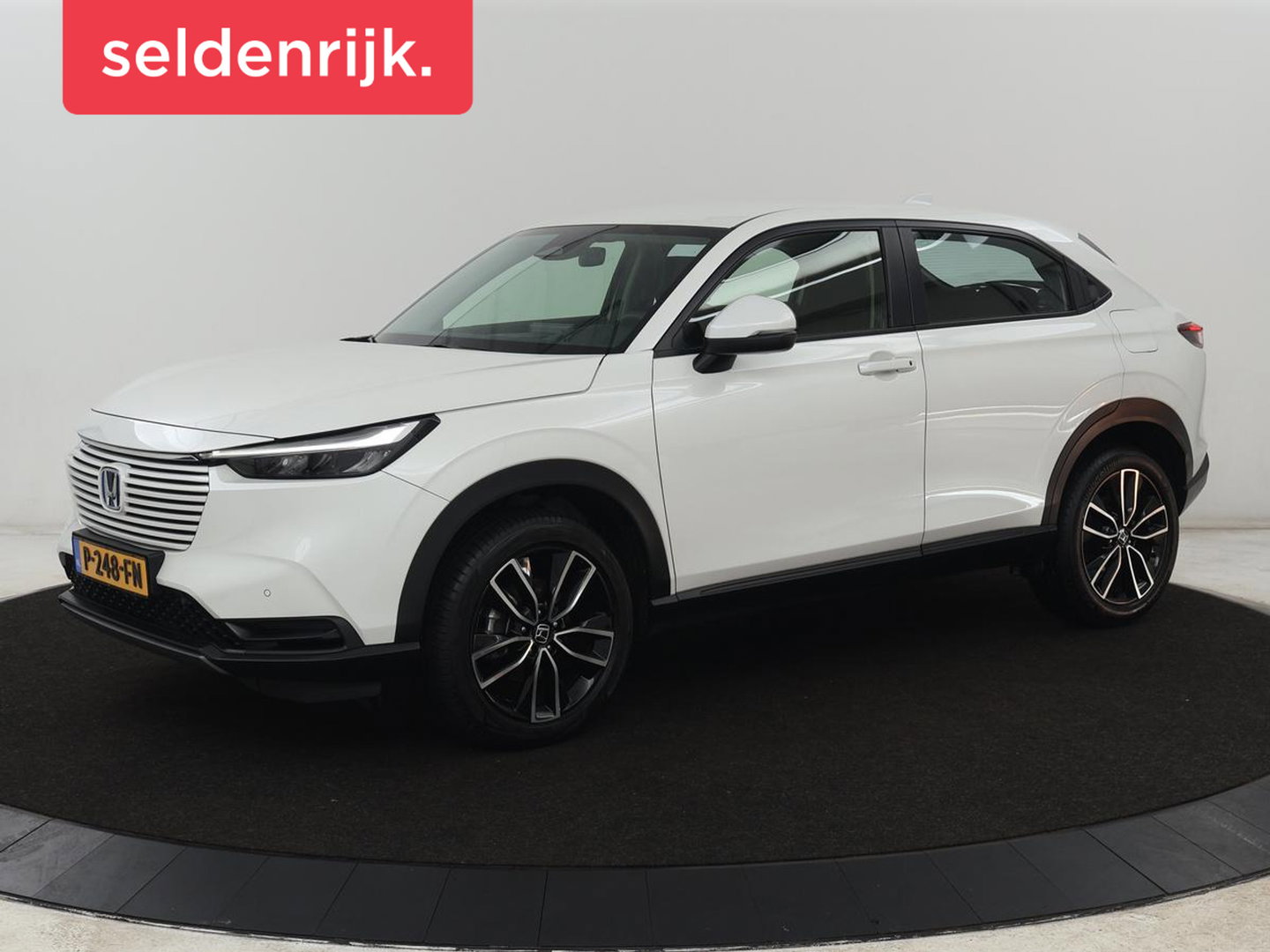 Honda HR-V 1.5 e:HEV Elegance | Stoelverwarming | Adaptive cruise | Carplay | Camera | File Assistent | 18'' | Full LED | Navigatie | Keyless