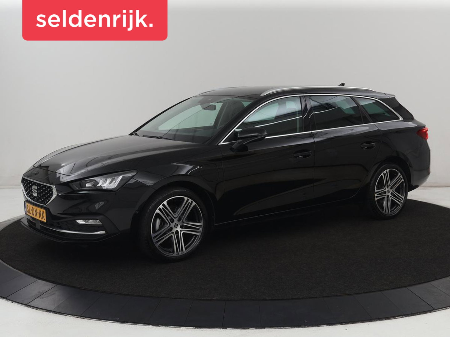 SEAT Leon Sportstourer 1.4 TSI eHybrid PHEV FR | SOH 99% | Stoel & stuurverwarming | Virtual Cockpit | Carplay | Cruise Control | Navigatie