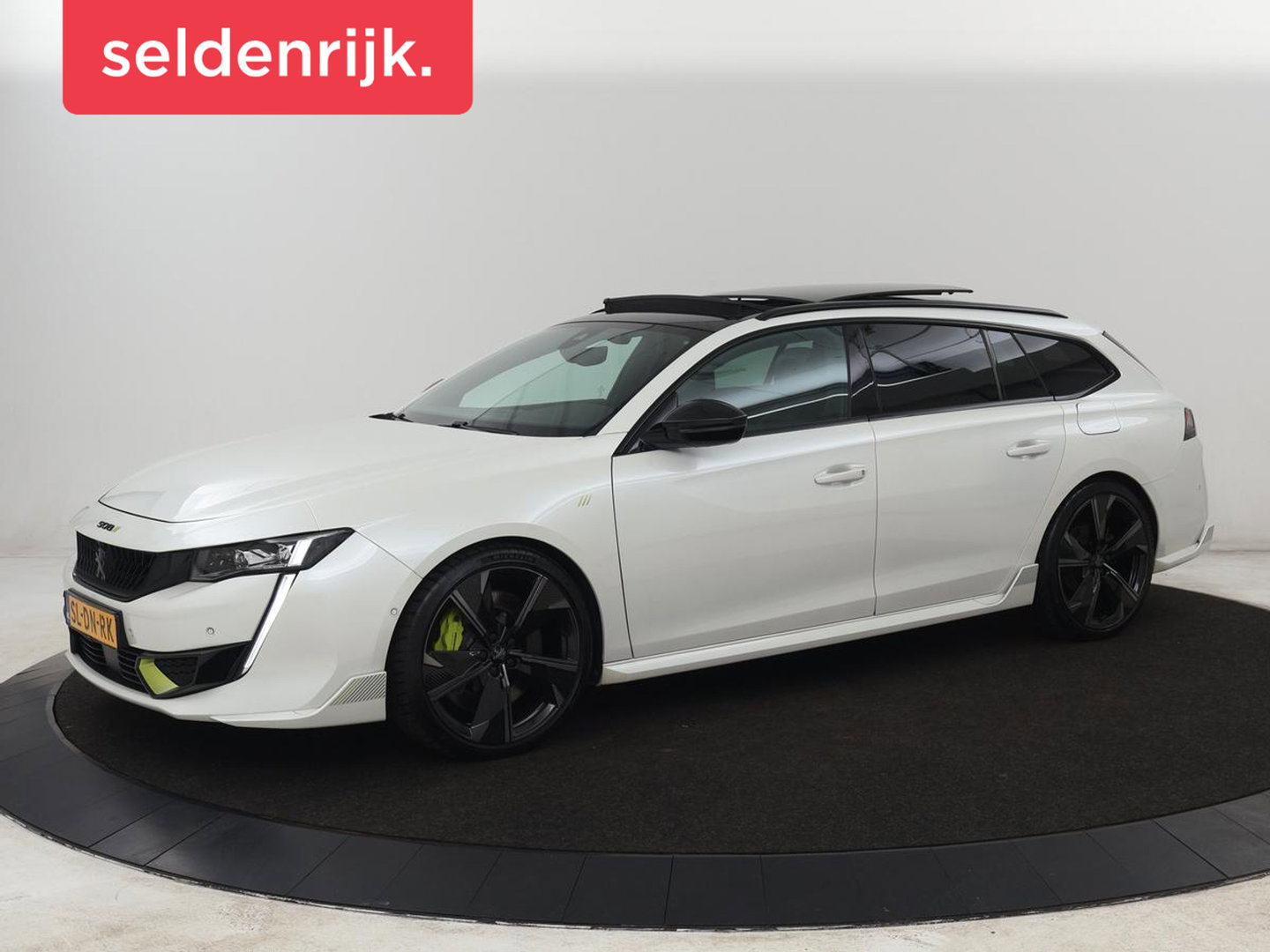 Peugeot 508 1.6 HYbrid Peugeot Sport Engineered | SOH 92% | 360pk | Panoramadak | Alcantara | Focal Sound | Stoelverwarming | 360 Camera | Massage | Memory | Sfeerverlichting | Adaptive cruise | PSE | PHEV | Plug In