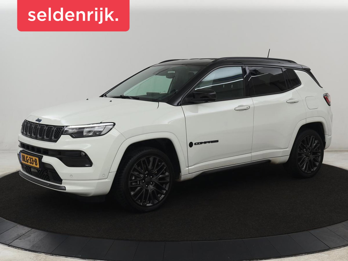 Jeep Compass 4xe 240 Plug-in Hybrid Electric S | Leder | 360 camera | Stoelventilatie | Adaptive cruise | Alpine Sound | Carplay | Navigatie | PHEV