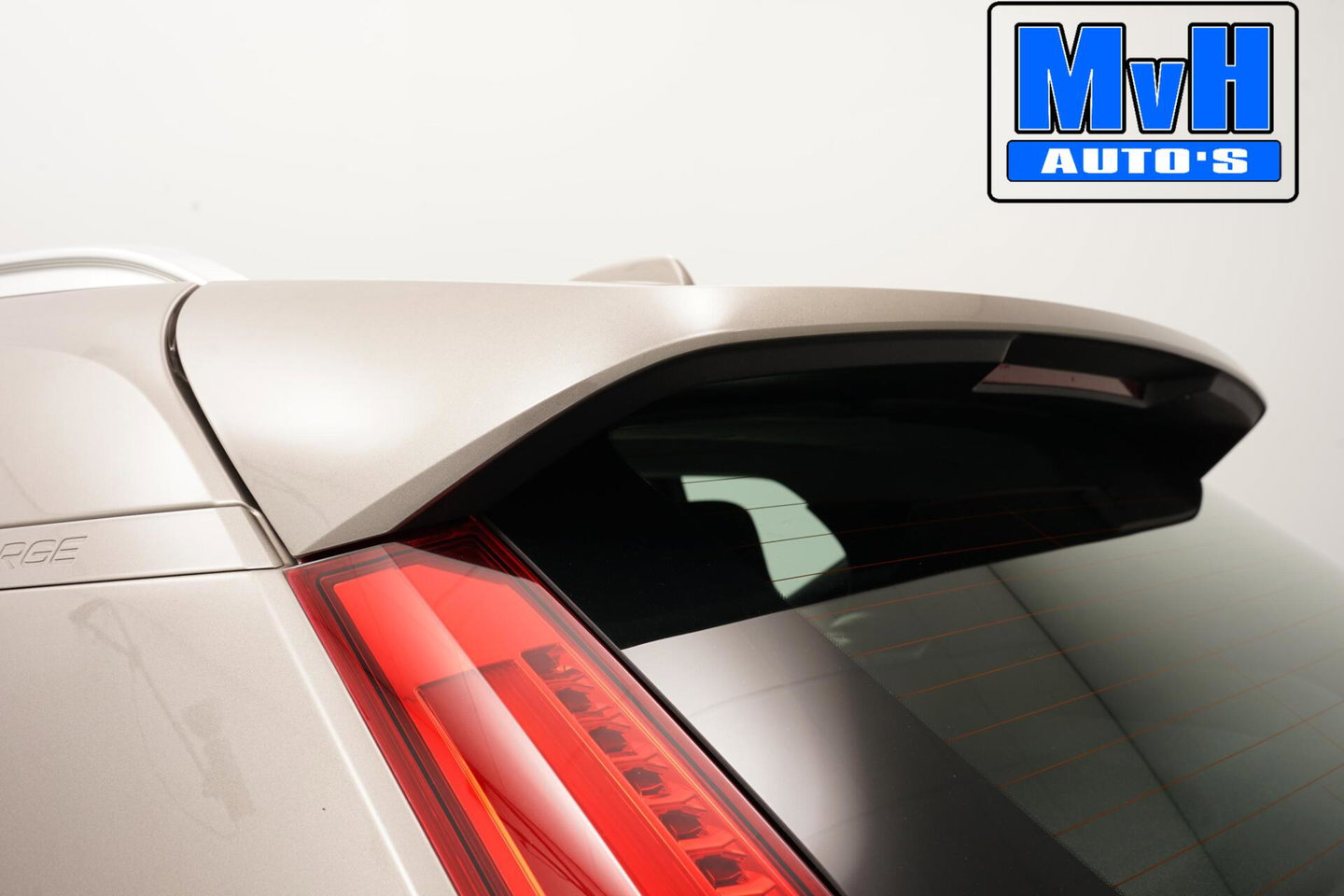 Volvo XC40 1.5 T4 Recharge Inscription Expression|TREKH|LED