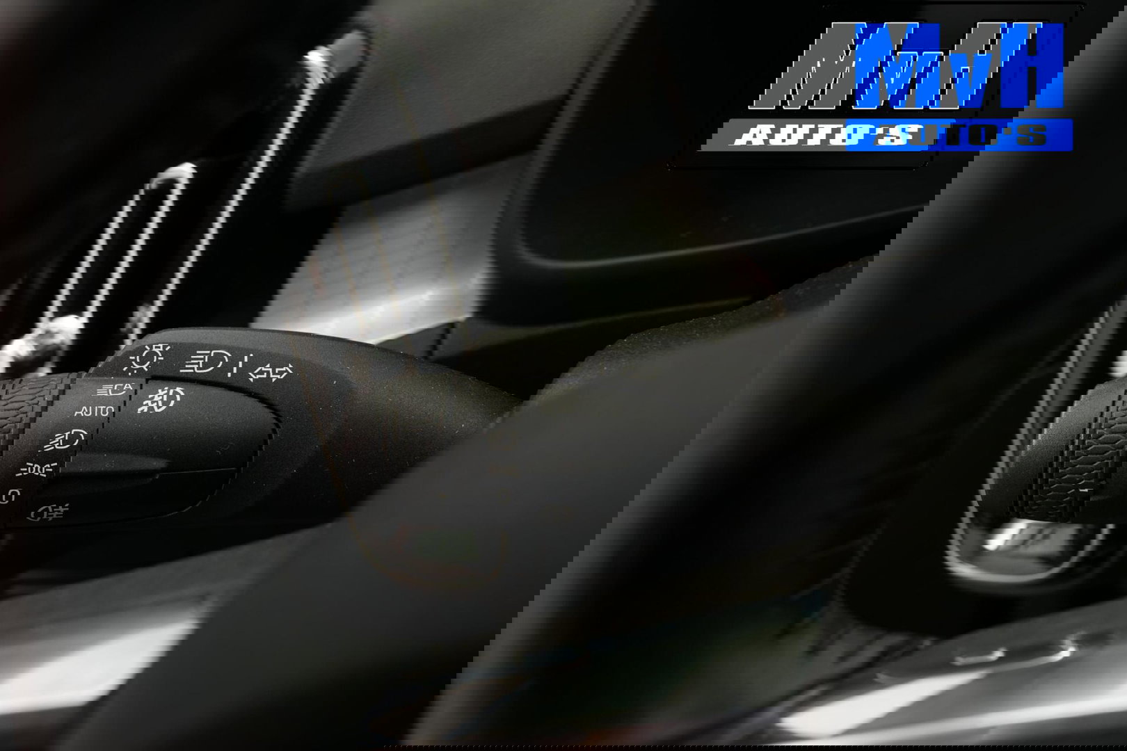 Volvo XC40 1.5 T4 Recharge Inscription Expression|TREKH|LED