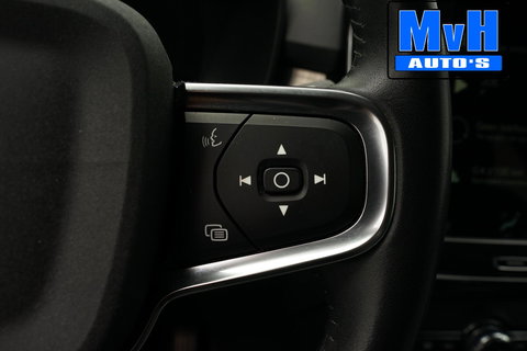 Volvo XC40 1.5 T4 Recharge Inscription Expression|TREKH|LED