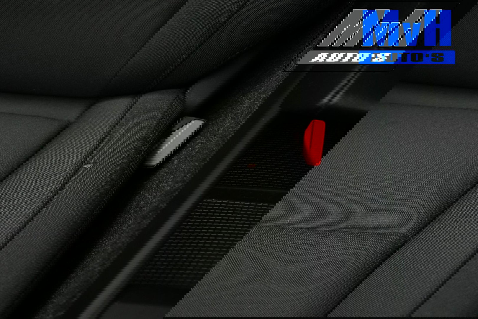 Volvo XC40 1.5 T4 Recharge Inscription Expression|TREKH|LED