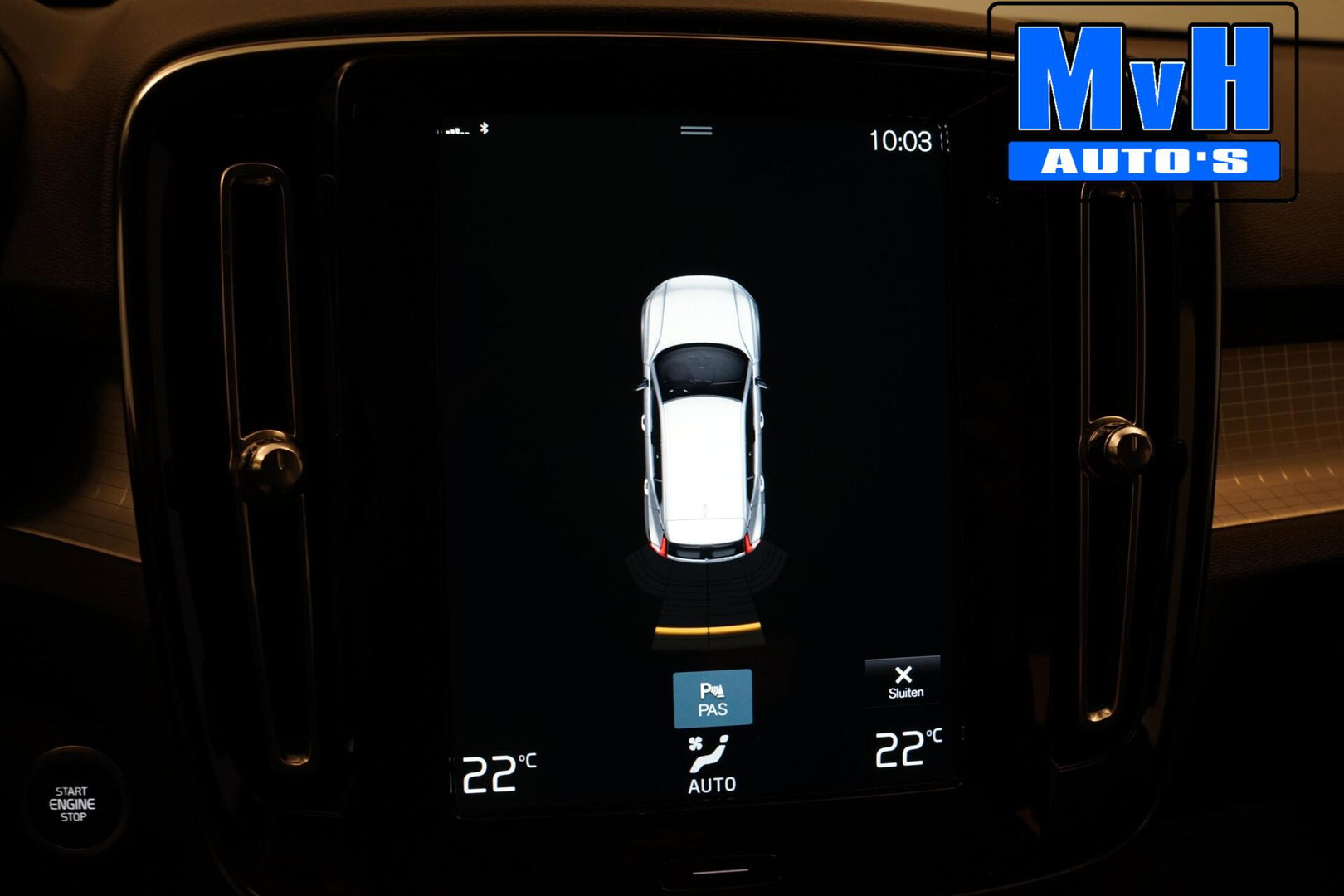 Volvo XC40 1.5 T4 Recharge Inscription Expression|TREKH|LED