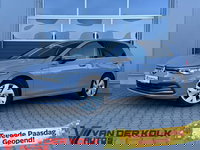 Volkswagen Golf - 1.5 eTSI Style | Digital Cockpit | LED | Camera | CarPlay | Adaptive Cruise | Navigatie | Stoelverwarming | Climate