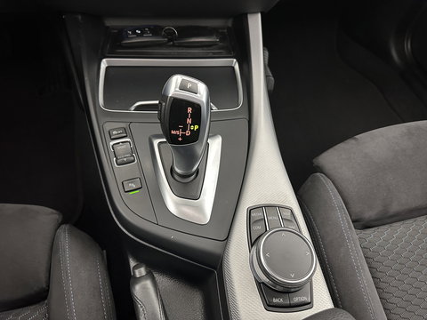 BMW 1-serie 118d Executive M-Sportpack Aut. *PANO | ADAPTIVE-CRUISE | FULL-LED | HEATED-SPORTSEATS | MEMORY-PACK | CAMERA | KEYLESS | DAB | NAVI-FULLMAP | PRIVACY-GLASS | ECC | PDC | CRUISE | 17''ALU*