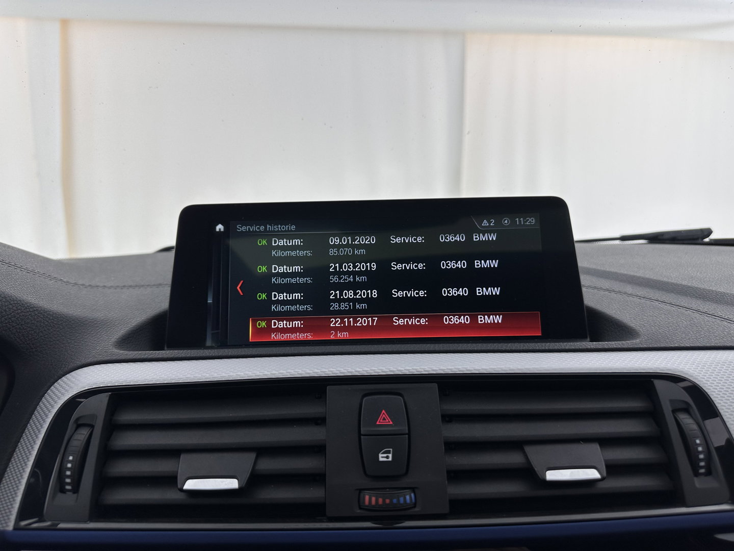 BMW 1-serie 118d Executive M-Sportpack Aut. *PANO | ADAPTIVE-CRUISE | FULL-LED | HEATED-SPORTSEATS | MEMORY-PACK | CAMERA | KEYLESS | DAB | NAVI-FULLMAP | PRIVACY-GLASS | ECC | PDC | CRUISE | 17''ALU*