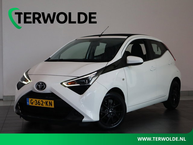 Toyota Aygo - 1.0 VVT-i x-play limited | Vouwdak | Parkeercamera | Lichtmetalen velgen |