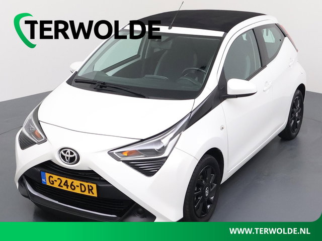 Toyota Aygo - 1.0 VVT-i x-play limited | Vouwdak | Parkeercamera | Lichtmetalen velgen |