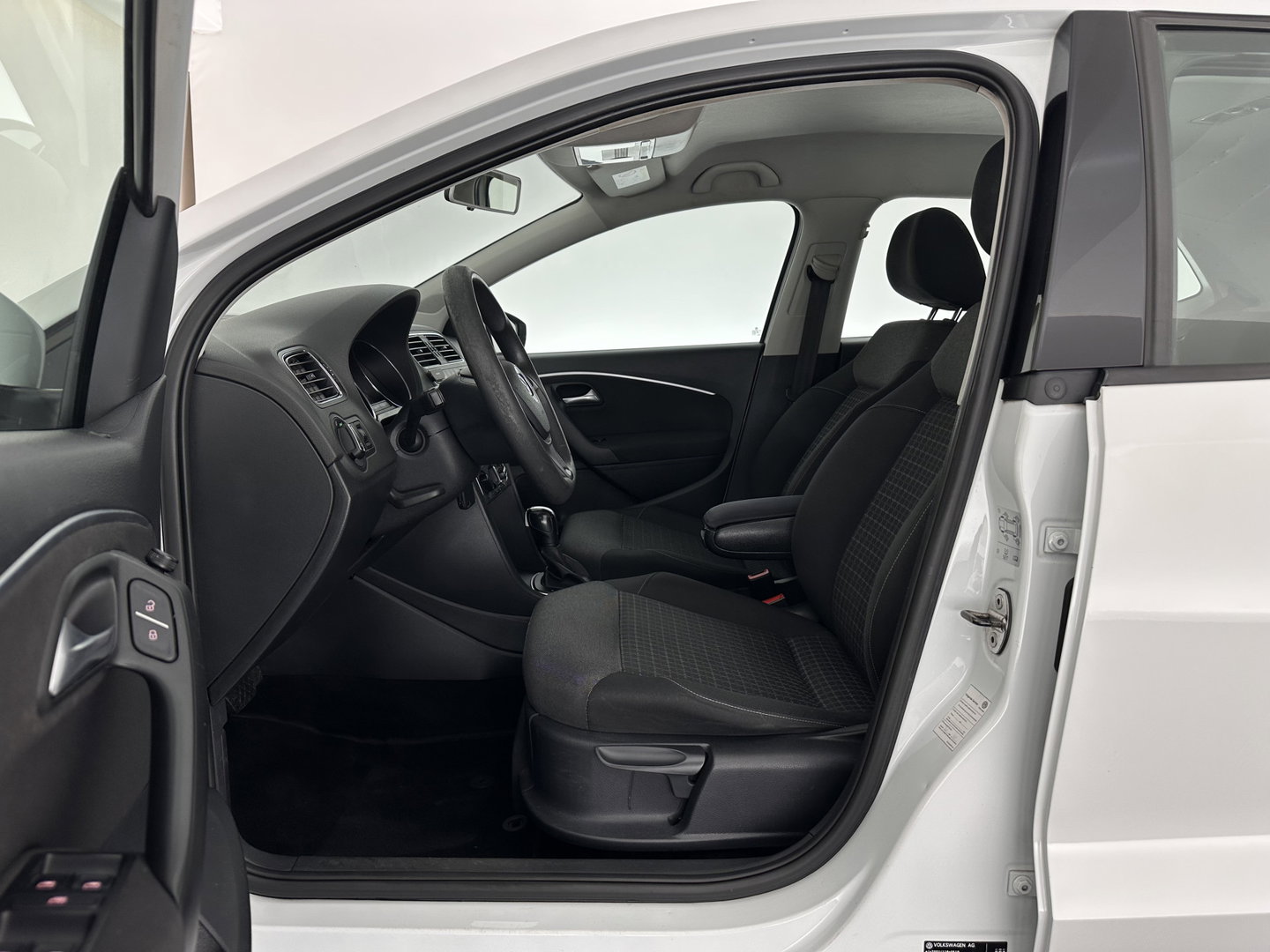 Volkswagen Polo 1.4 TDI Comfortline Aut. *AIRCO | CRUISE | PDC | COMFORTSEATS | 15''ALU*