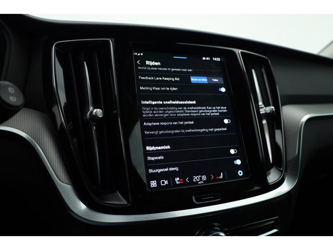 Volvo V60 2.0 T6 Plug-in hybrid AWD Plus Dark | 360 Cam | ACC | Blis | H&K Audio | Stoel 4 & Stuur verwarming | memory |