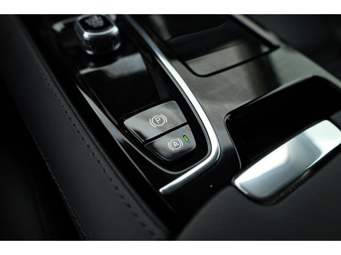 Volvo V60 2.0 T6 Plug-in hybrid AWD Plus Dark | 360 Cam | ACC | Blis | H&K Audio | Stoel 4 & Stuur verwarming | memory |