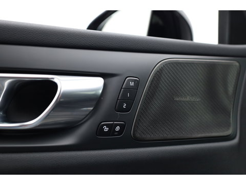 Volvo V60 2.0 T6 Plug-in hybrid AWD Plus Dark | 360 Cam | ACC | Blis | H&K Audio | Stoel 4 & Stuur verwarming | memory |