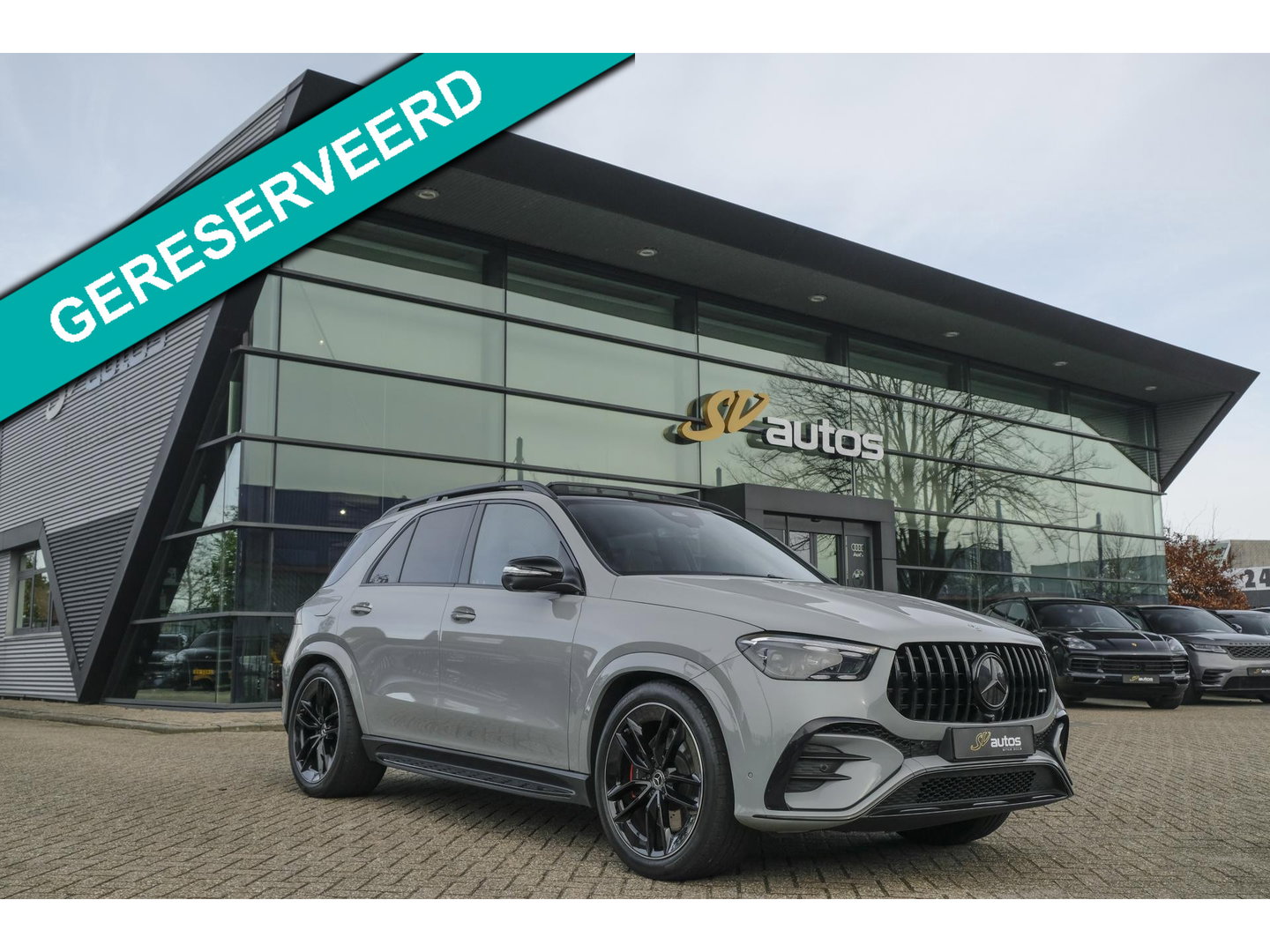 Mercedes-Benz GLE GLE400e AMG 381pk Panoramadak *BTW* Alpingrau *SOH 97%* Luchtvering NLauto 22" LMV Trekhaak