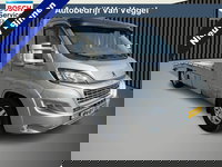 Peugeot Boxer - 435 2.2 BlueHDi tijhof oprijwagen luchtvering, cruise, clima, trekhaak