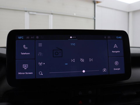 Jeep Avenger Longitude 54 kWh | SOH 93% | Warmtepomp | Carplay | Navigatie | Parkeerhulp | Full LED | Climate control | Cruise control