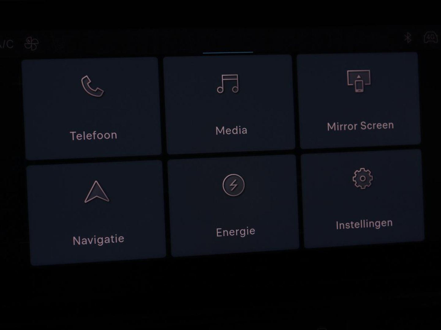 Jeep Avenger Longitude 54 kWh | SOH 93% | Warmtepomp | Carplay | Navigatie | Parkeerhulp | Full LED | Climate control | Cruise control