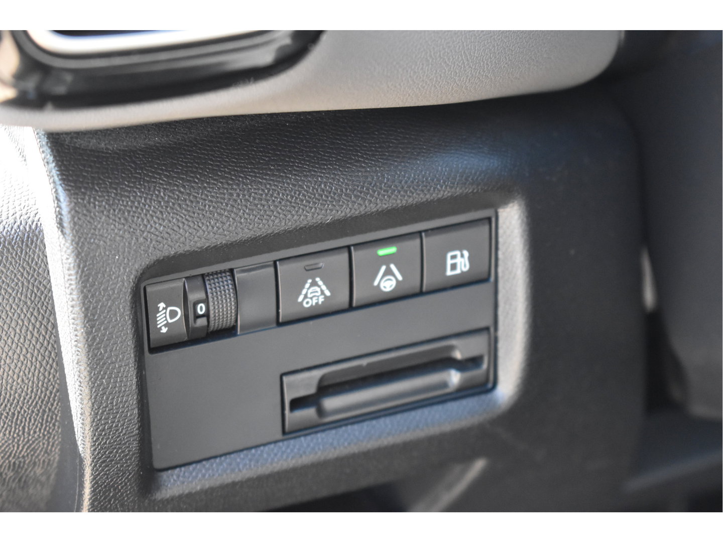 Citroën C5 Aircross 1.6 Plug-in Hybrid 225 Feel | Camera | Afn.trekhaak | Carplay | DAB | Keyless | LED | Allweatherbanden