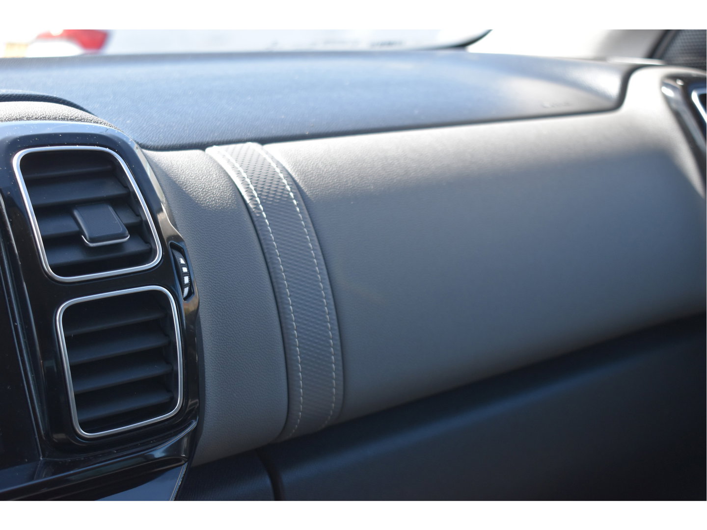 Citroën C5 Aircross 1.6 Plug-in Hybrid 225 Feel | Camera | Afn.trekhaak | Carplay | DAB | Keyless | LED | Allweatherbanden