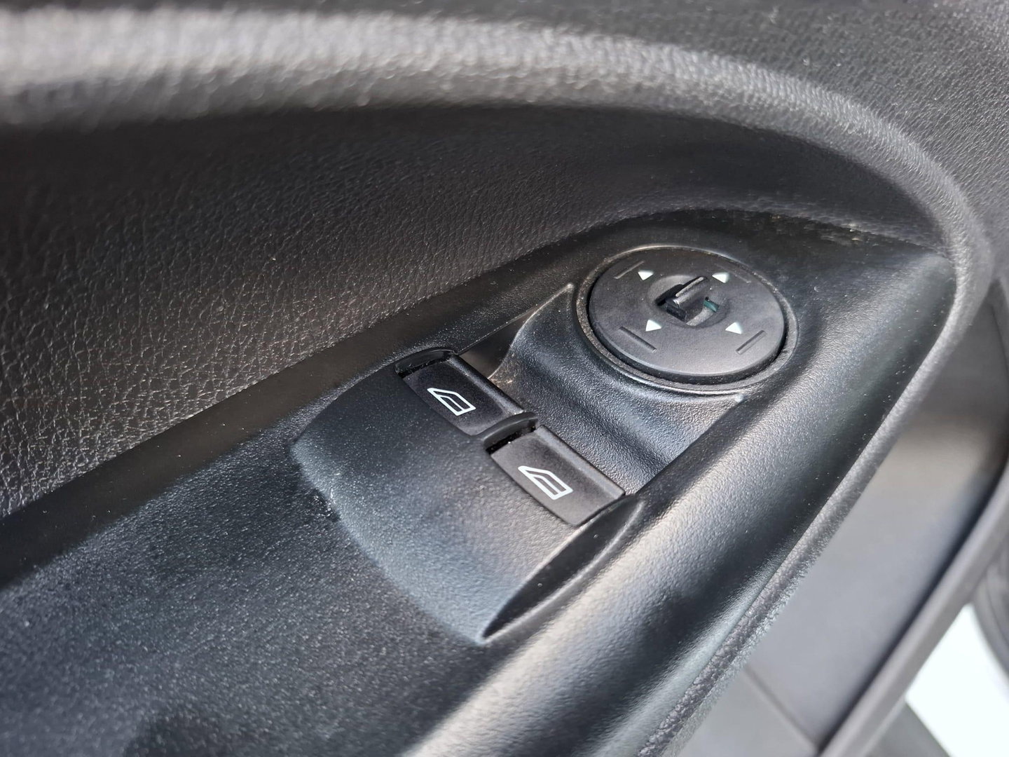 Ford Transit Connect 1.5 TDCI L2 Trend AIRCO / CRUISE CONTROLE / CAMERA / AUTOMAAT / EURO 6