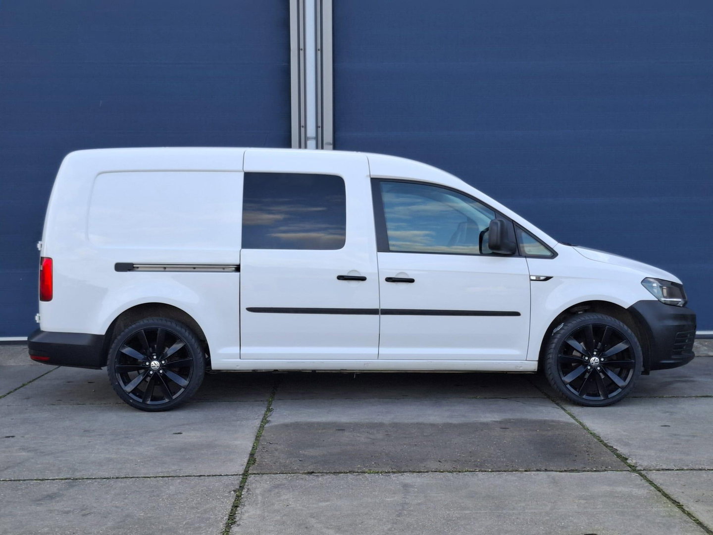 Volkswagen Caddy 2.0 TDI L2H1 BMT Maxi Trendline AUTOMAAT / NAVI / AIRCO / EURO 6