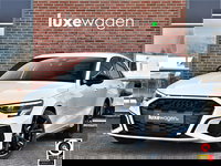 Audi A3 - Sportback 45 TFSI e S-Line 19inch m-LED ACC Camera Sfeer Optic-black