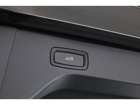 Porsche Macan 4 100 kWh | Sport Chrono | Pano | Adapt. Cruise | Memory Seats | Camera | Apple CarPlay