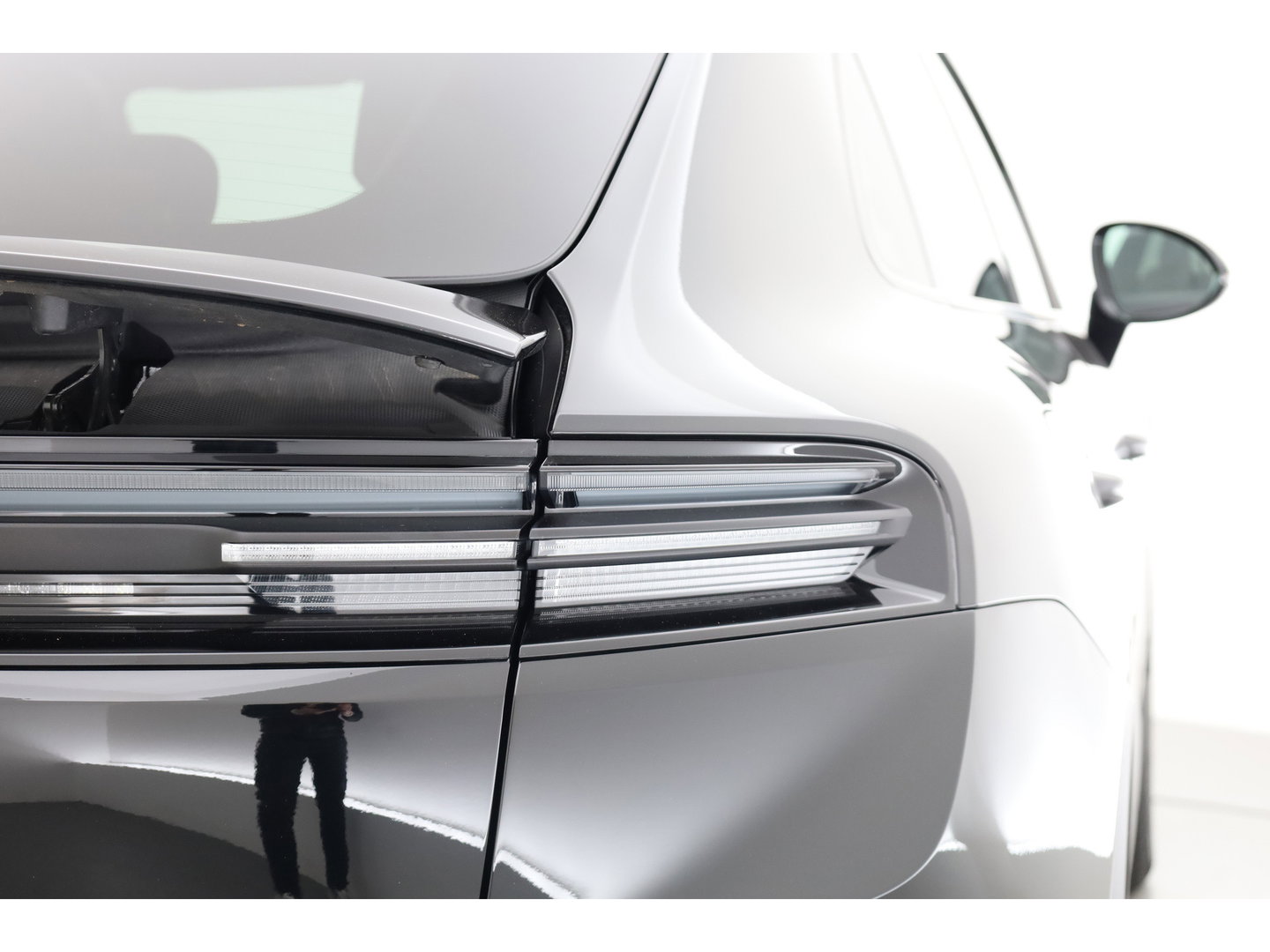 Porsche Macan 4 100 kWh | Sport Chrono | Pano | Adapt. Cruise | Memory Seats | Camera | Apple CarPlay