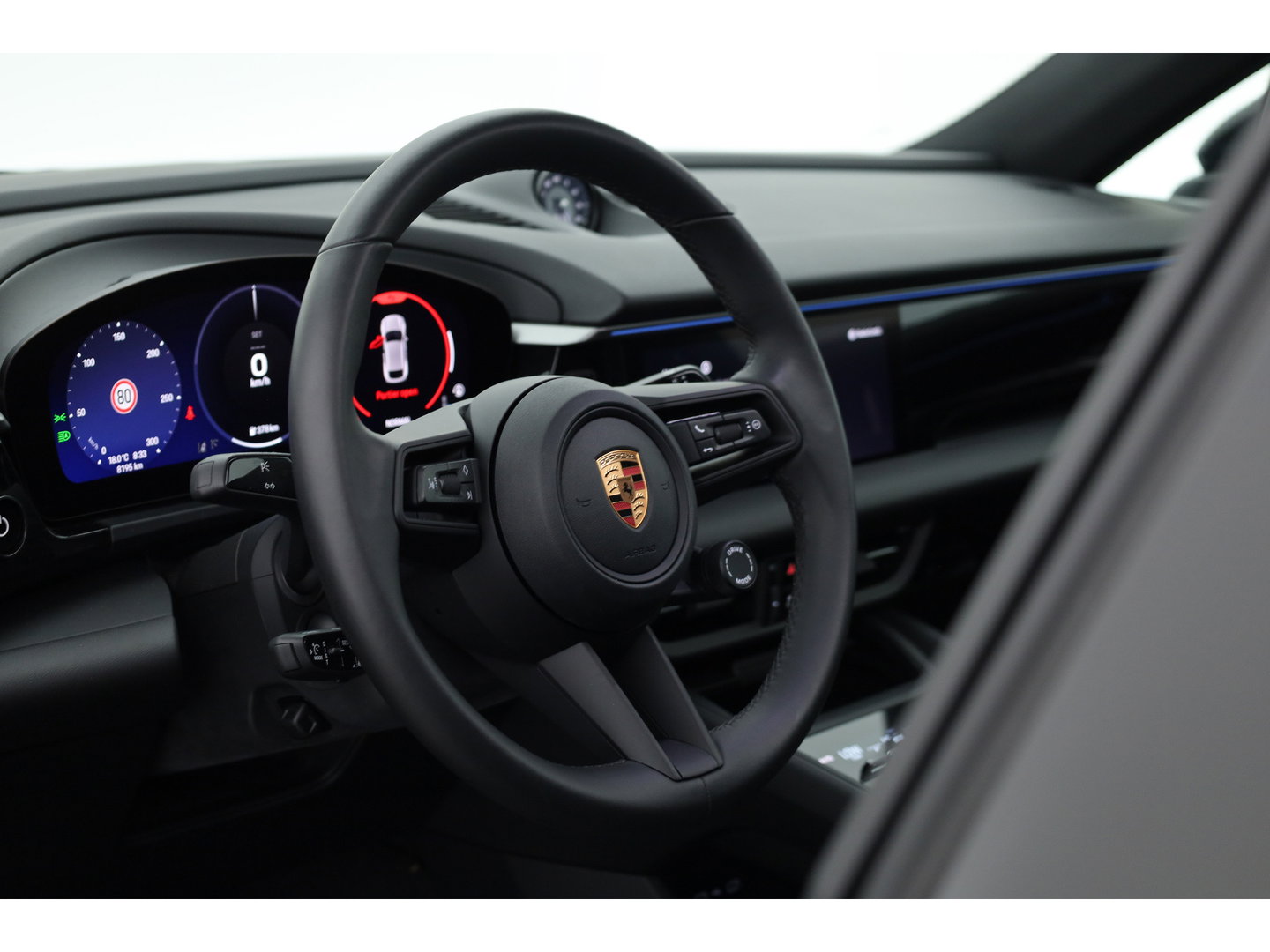 Porsche Macan 4 100 kWh | Sport Chrono | Pano | Adapt. Cruise | Memory Seats | Camera | Apple CarPlay