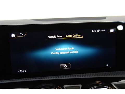 Mercedes-Benz A-Klasse AMG 35 4MATIC Premium Plus Pano Burmester