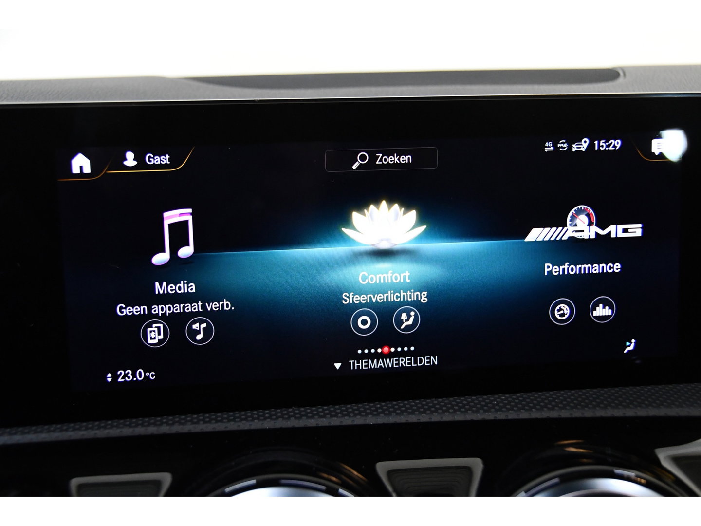 Mercedes-Benz A-Klasse AMG 35 4MATIC Premium Plus Pano Burmester