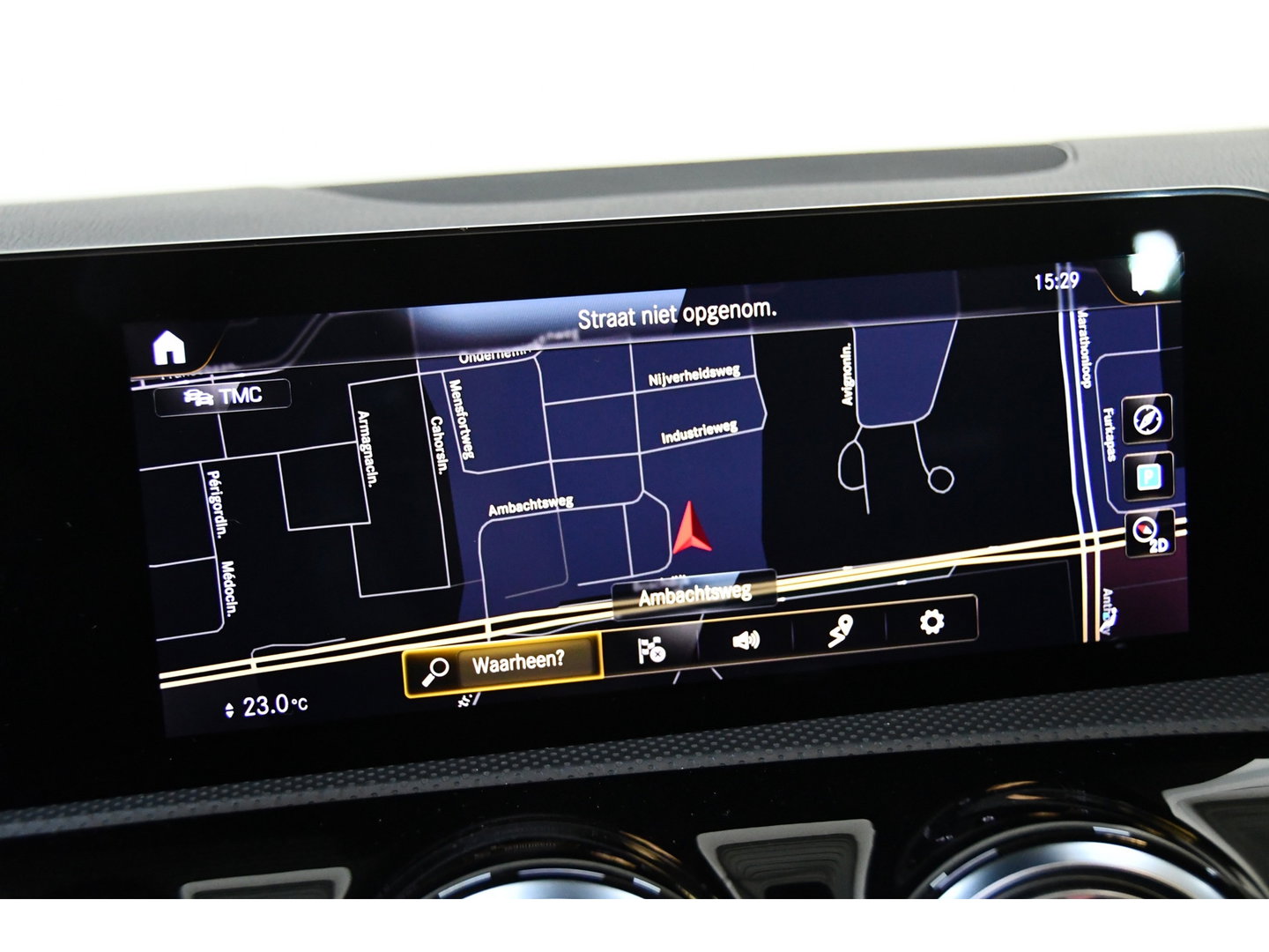 Mercedes-Benz A-Klasse AMG 35 4MATIC Premium Plus Pano Burmester