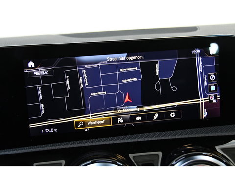 Mercedes-Benz A-Klasse AMG 35 4MATIC Premium Plus Pano Burmester