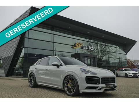 Porsche Cayenne Coupé 3.0 E-Hybrid 462PK Krijtgrijs SportDesign Luchtvering *SOH 82%* Lightweight Package Carbon Dak 4-wielsturing NLauto