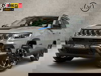 Jeep Compass - 4xe 240 Plug-in Hybrid Electric Trailhawk 240Pk Automaat (PANORAMADAK, APPLE CARPLAY, GROOT NAVI, CAMERA, LEDER, SPORTSTOELEN, GETINT GLAS, ADAPTIVE CRUISE, NIEUWSTAAT)