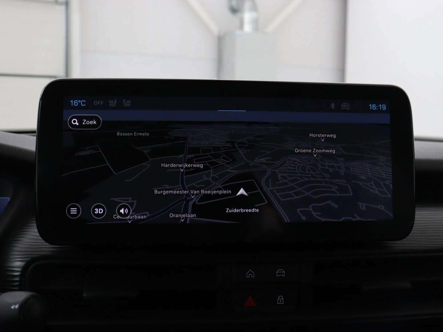 Jeep Avenger Longtitude 54 kWh | SOH 96.6% | Stoelverwarming | Carplay | Navigatie | Full LED | Warmtepomp | Keyless | Climate control | Digital Cockpit | Cruise control