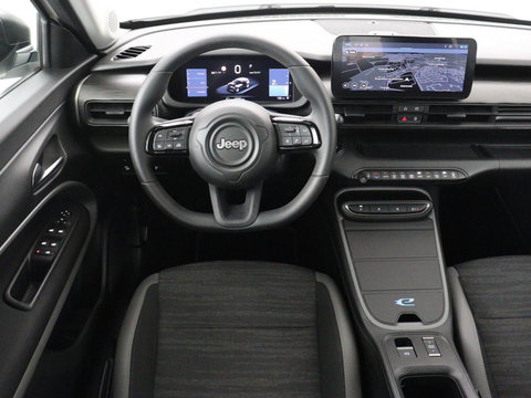 Jeep Avenger Longtitude 54 kWh | SOH 96.6% | Stoelverwarming | Carplay | Navigatie | Full LED | Warmtepomp | Keyless | Climate control | Digital Cockpit | Cruise control